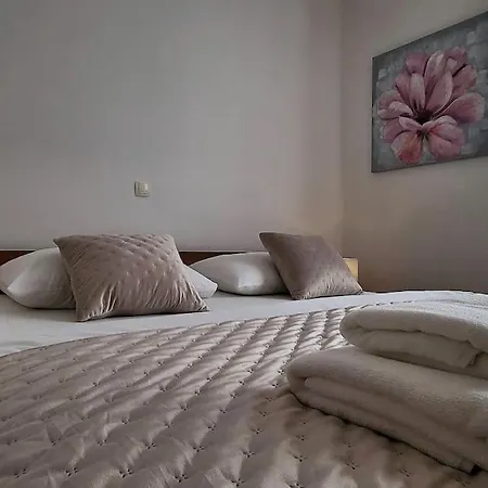 Apartament Sun With Sea View And Shared Pool