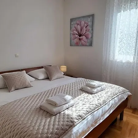 Sun With Sea View And Shared Pool Apartment