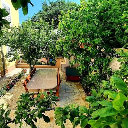 Sun With Sea View And Shared Pool Apartman Split