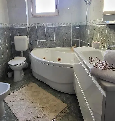 Sun With Sea View And Shared Pool Apartman *