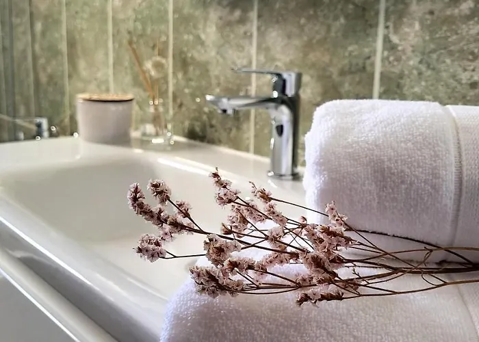 Apartman Sun With Sea View And Shared Pool Split